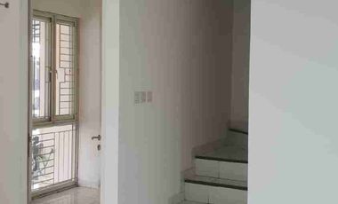 Dijual / Disewakan Rumah di The Green Court Cengkareng 6 x 15 m2 unfurnished ada 3 kt 3 km  Dekat ke Elang Laut Pik nego yuk sampai deal!!