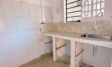 CASA LOTE A DOS CUADRAS UNIVERSIDAD DE IBAGUE BARRIO AMBALA CERCA AV