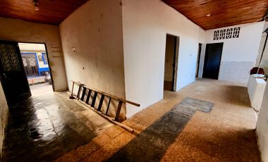 CASA LOTE A DOS CUADRAS UNIVERSIDAD DE IBAGUE BARRIO AMBALA CERCA AV