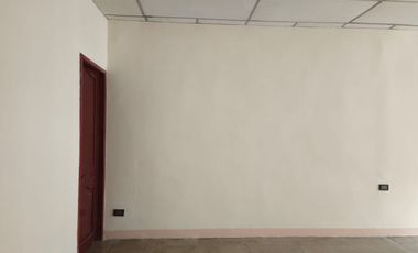 Departamento de alquiler en la Alborada, 1 parqueo, 2 dormitorios, P. Baja.