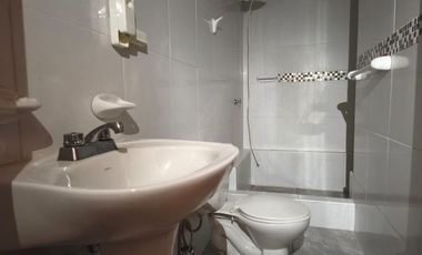 Departamento de alquiler en la Alborada, 1 parqueo, 2 dormitorios, P. Baja.