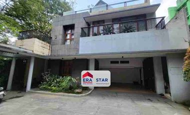 Jual rumah mewah dan murah di premium area Dukuh Patra Jakarta Selatan