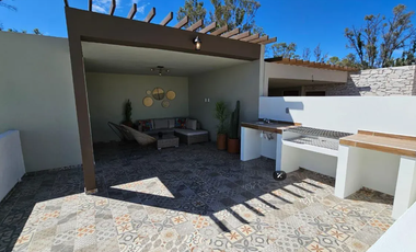 DEPARTAMENTO EN VENTA EN CLUB DE GOLF ZIRANDARO GTO. TU OPORTUNIDAD!!