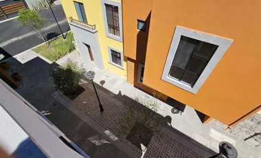 DEPARTAMENTO EN VENTA EN CLUB DE GOLF ZIRANDARO GTO. TU OPORTUNIDAD!!