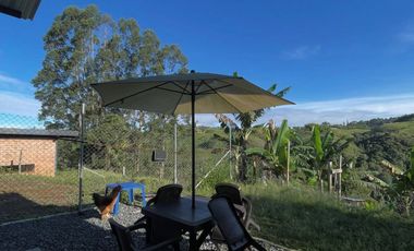 VENTA O PERMUTA CASA CAMPESTRE ARABIA 50 MINUTOS DE PEREIRA / Casa Campestre Eje Cafetero / Se recibe Casa o Carro