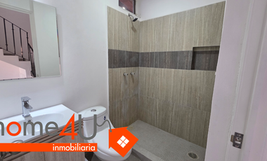 Casa en condominio con doble filtro de seguridad.