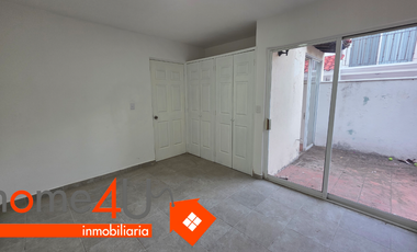 Casa en condominio con doble filtro de seguridad.