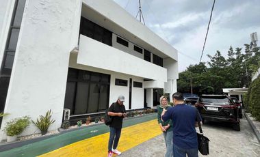Disewakan Gedung Untuk Bisnis dan Kantor di Ampera Jakarta Selatan
