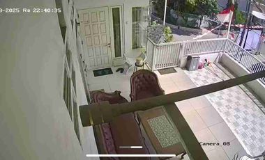 Rumah Kost 2 Lantai VIP Dijual GKB Manyar Gresik