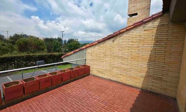 Arriendo casa en san Simón a 5 min cc bima