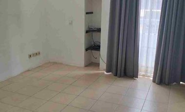 Disewakan rumah rapi siap huni taman Spain Lippo Karawaci Utara