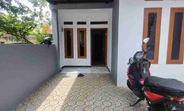 Jual cepat Rumah baru 400juta sudah baliknama dekat st Pondok Rajeg Cibinong