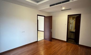 Dijual 100% New Apartemen mewah Hegarmanah Unfurnish & Private Lift dkt Secapa, Rumah Mode, Setiabudi Supermarket, UPI, NHI, Rs. Advent, RSHS