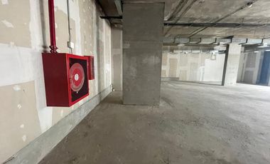 ARRIENDO Local Comercial de 203,86m2, Metro Manuel Montt