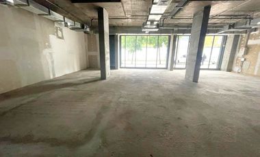 ARRIENDO Local Comercial de 203,86m2, Metro Manuel Montt