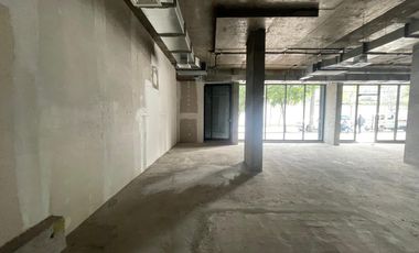 ARRIENDO Local Comercial de 203,86m2, Metro Manuel Montt