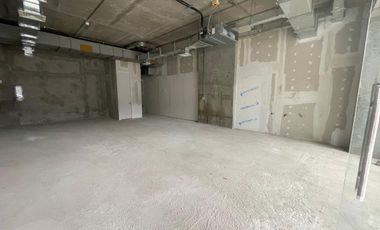 ARRIENDO Local Comercial de 113,18, Metro Manuel Montt