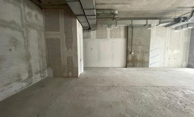 ARRIENDO Local Comercial de 113,18, Metro Manuel Montt