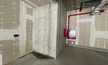 ARRIENDO Local Comercial de 95,39 m2, Metro Manuel Montt