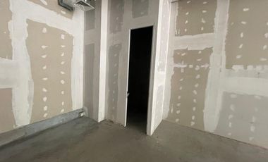 ARRIENDO Local Comercial de 95,39 m2, Metro Manuel Montt