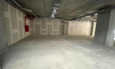 ARRIENDO Local Comercial de 412 m2, Metro Manuel Montt