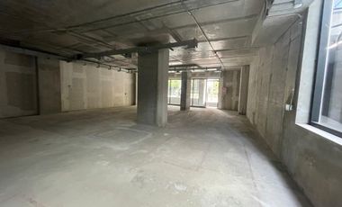 ARRIENDO Local Comercial de 412 m2, Metro Manuel Montt