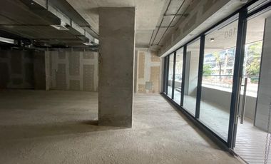 ARRIENDO Local Comercial de 412 m2, Metro Manuel Montt