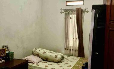 rumah minimalis depan kampus deket moss serang