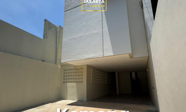 Rumah Brand New Full Furnished area Kemang Jakarta Selatan