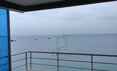 Departamento con vista directa de 180° al mar, en venta en el sector de San Lorenzo, Salinas, de 3 dormitorios totalmente amoblado y al pie del maleco