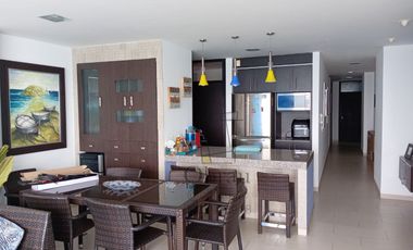 Departamento con vista directa de 180° al mar, en venta en el sector de San Lorenzo, Salinas, de 3 dormitorios totalmente amoblado y al pie del maleco