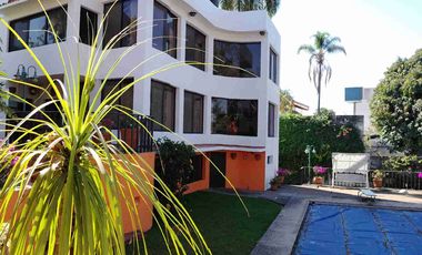 Chulavista, ideal para escuela, oficinas 2592M2 de hermosos jardines