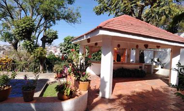 Chulavista, ideal para escuela, oficinas 2592M2 de hermosos jardines