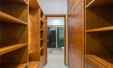 ESPECTACULAR RESIDENCIA EN VENTA 6 REC A ZONA SUR DE CUERNA SEGURIDAD