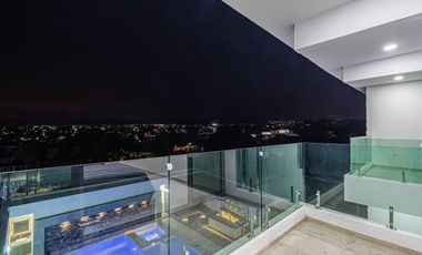 ESPECTACULAR RESIDENCIA EN VENTA 6 REC A ZONA SUR DE CUERNA SEGURIDAD