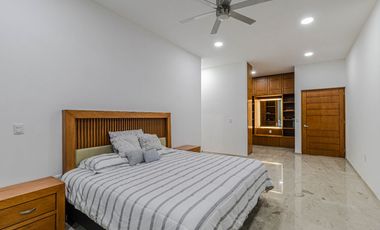 ESPECTACULAR RESIDENCIA EN VENTA 6 REC A ZONA SUR DE CUERNA SEGURIDAD