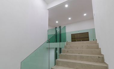 ESPECTACULAR RESIDENCIA EN VENTA 6 REC A ZONA SUR DE CUERNA SEGURIDAD