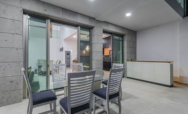 ESPECTACULAR RESIDENCIA EN VENTA 6 REC A ZONA SUR DE CUERNA SEGURIDAD