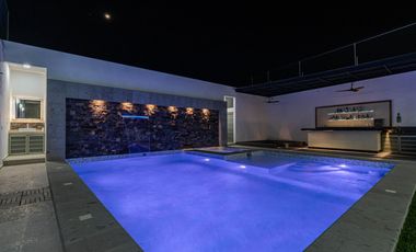 ESPECTACULAR RESIDENCIA EN VENTA 6 REC A ZONA SUR DE CUERNA SEGURIDAD