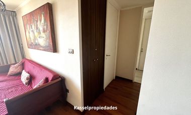Se arrienda departamento amoblado con estacionamiento en Concepción.