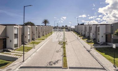 ARRIENDO CASA EN TUMBACO LA MORITA 3 DORMITORIOS