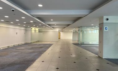 ARRIENDO  Local Comercial de 412,06 m2, sector Costanera Center