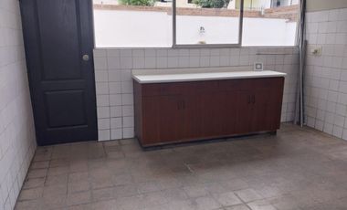 ALQUILO LOCAL COMERCIAL 2 DE MAAYO MIRAFLORES