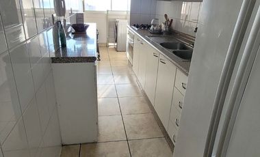 Arriendo amplio Depto. Iquique, Amoblado