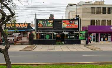 ALQUILO LOCAL COMERCIAL EN LA AV BENAVIDES SURCO