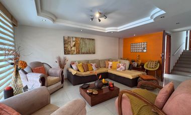 🏡 VENTA DE CASA AMPLIA – SECTOR ISAAC ALBÉNIZ