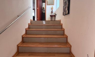 🏡 VENTA DE CASA AMPLIA – SECTOR ISAAC ALBÉNIZ