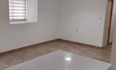 SE ARRIENDA CASA EN CENTRO DE CONSTITUCIÓN.