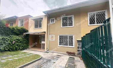 CASA EN RENTA DE TRES DORMITORIOS EN CONOCOTO
