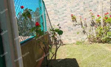 CASA EN RENTA DE TRES DORMITORIOS EN CONOCOTO